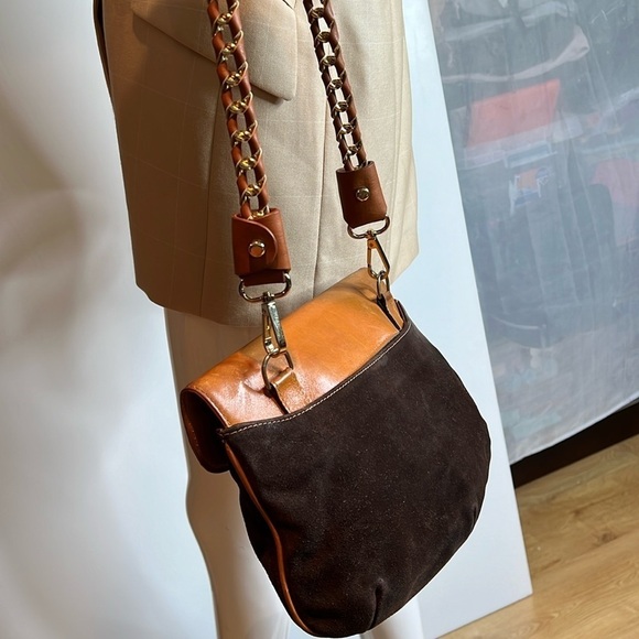 1960’s Gucci Suede and Leather Shoulder with Crossbody Chain Bag - Picture 6 of 16